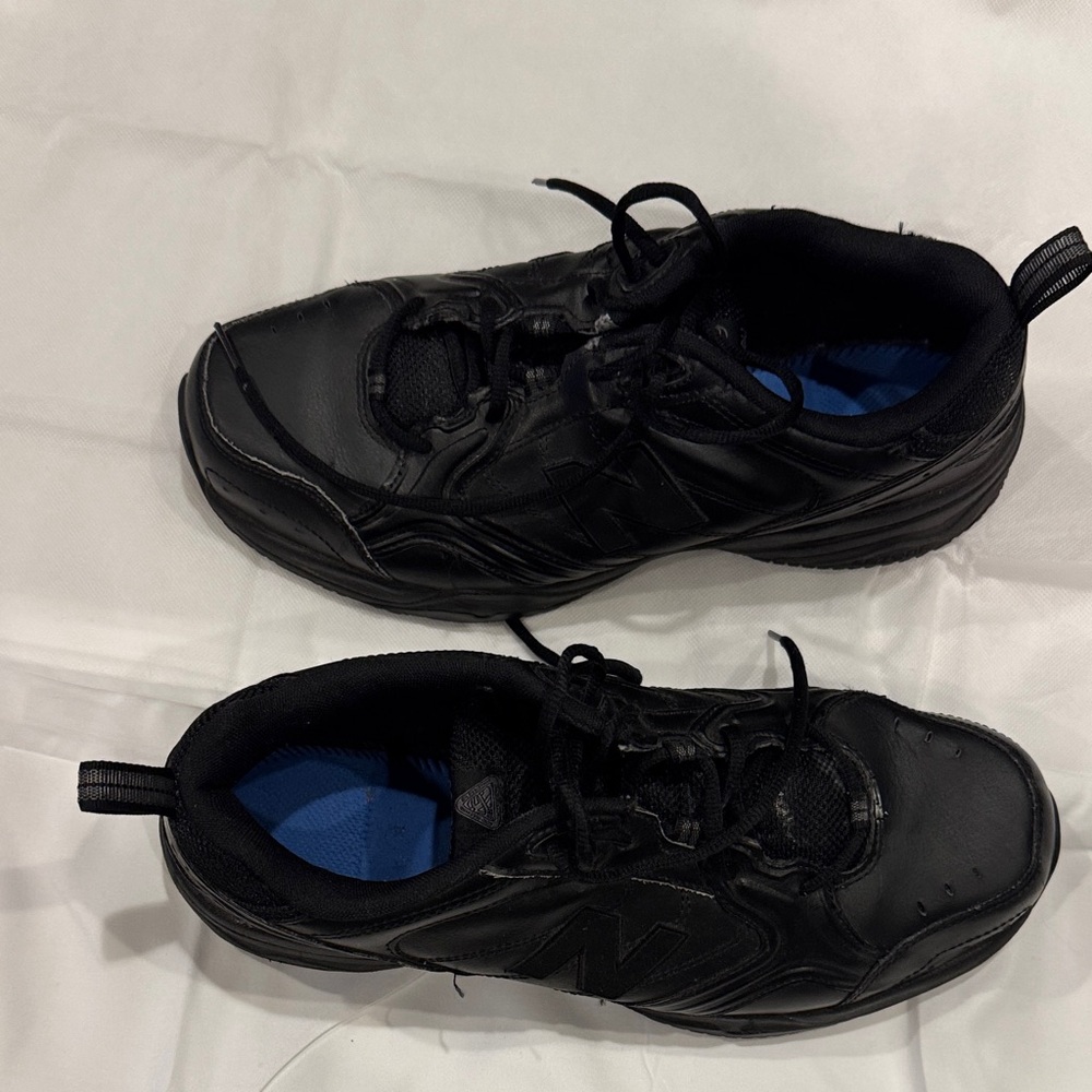 New Balance Men’s Black 626 Sneakers